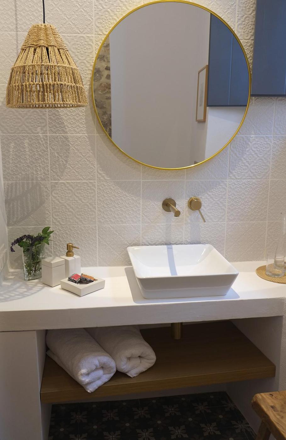 Arta Hydra Hotell Exteriör bild
